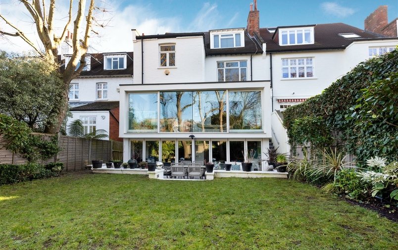 House for sale in Clorane Gardens, Hampstead