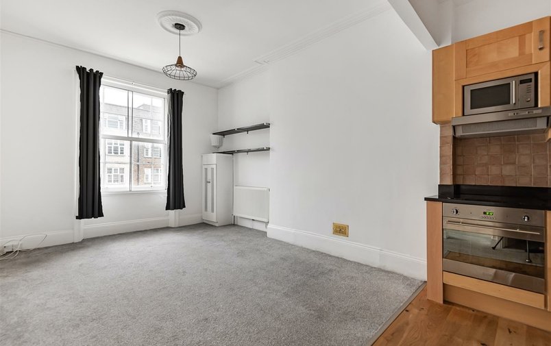 Flat for sale in College Crescent, Belsize Park