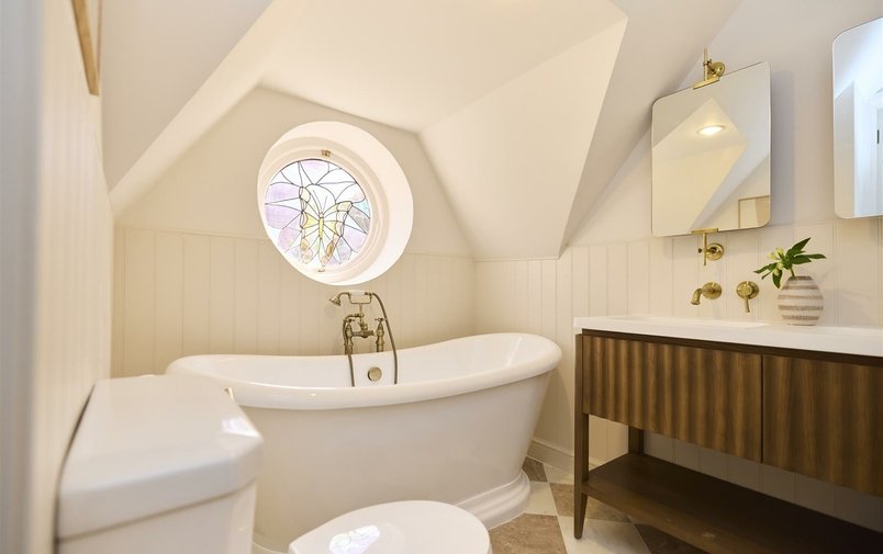 Flat for sale in Eton Avenue, Belsize Park