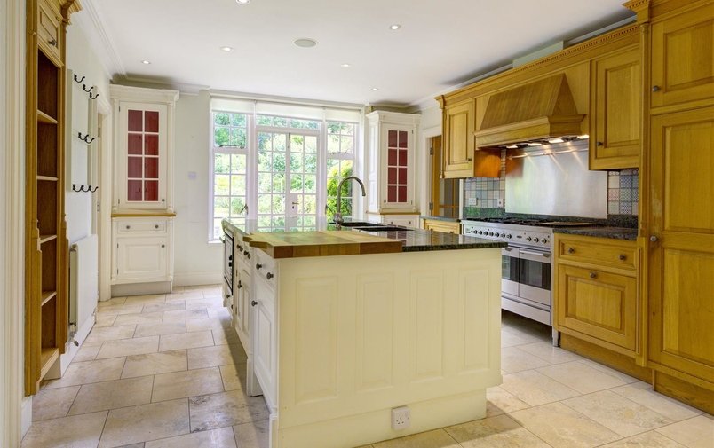 House for sale in Fairway Close, Hampstead Garden Suburb