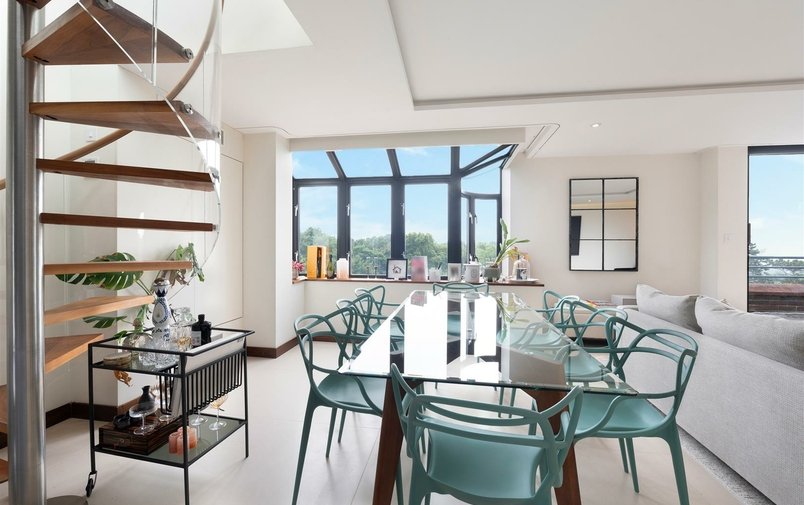 Flat for sale in Firecrest Drive, Hampstead