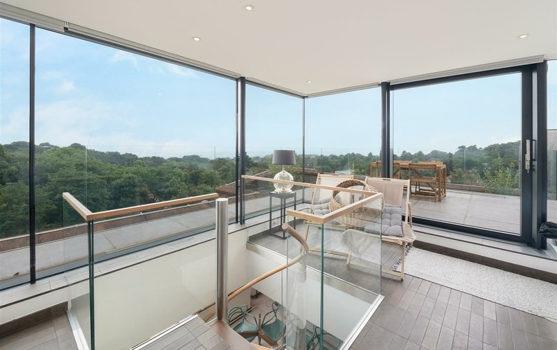 Flat for sale in Firecrest Drive, Hampstead