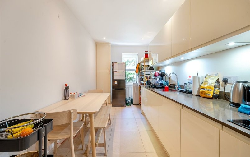 Flat for sale in Fitzjohn's Avenue, Hampstead