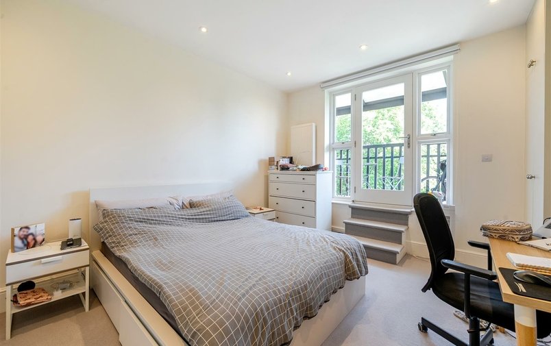 Flat for sale in Fitzjohn's Avenue, Hampstead