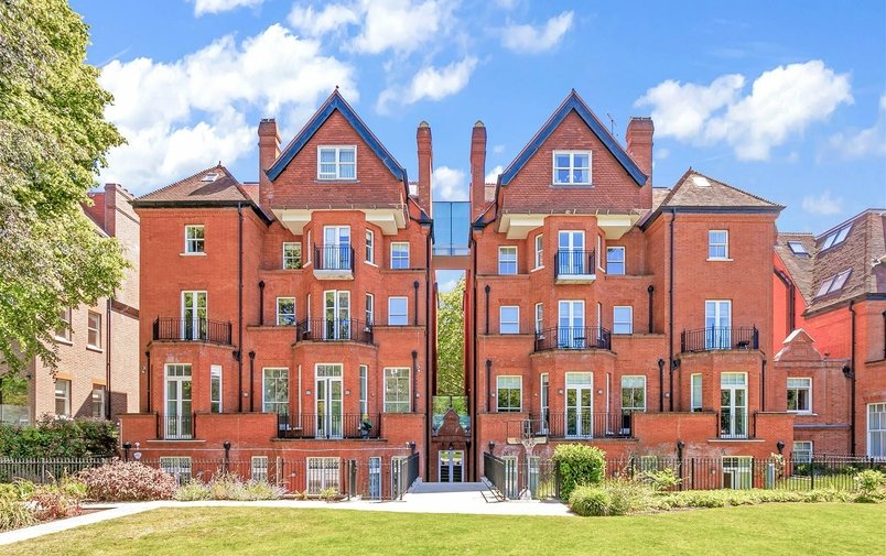 Flat for sale in Fitzjohn's Avenue, Hampstead