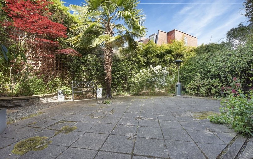 House for sale in Frognal Close, Hampstead