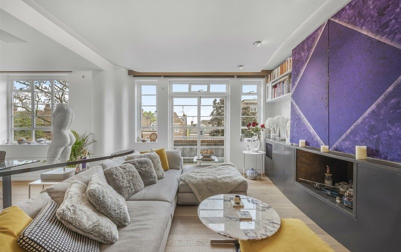 Flat for sale in Frognal Lane, Hampstead