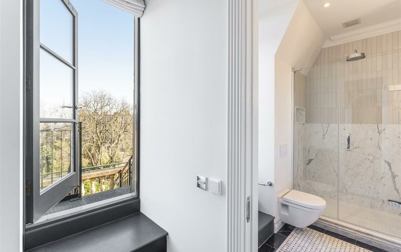 Flat for sale in Frognal Rise, Hampstead