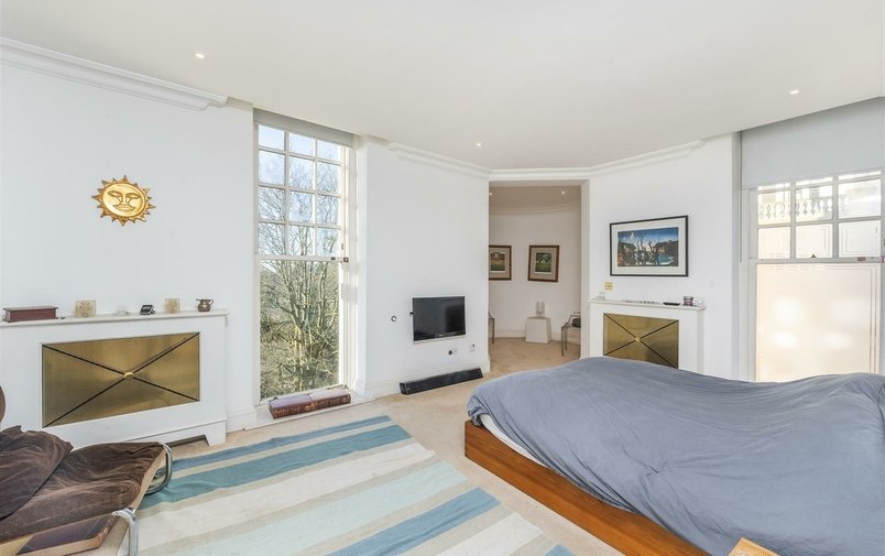 Flat for sale in Frognal Rise, Hampstead Village