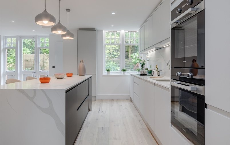 Flat for sale in Frognal Rise, Hampstead Village