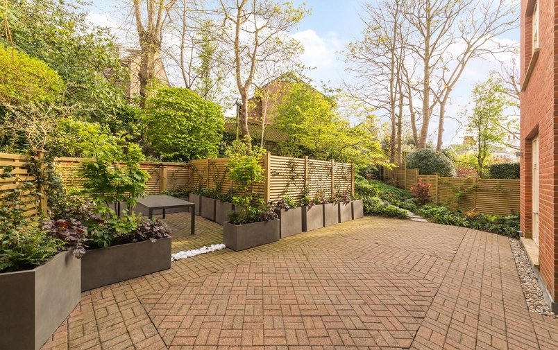 Flat for sale in Frognal Rise, Hampstead Village