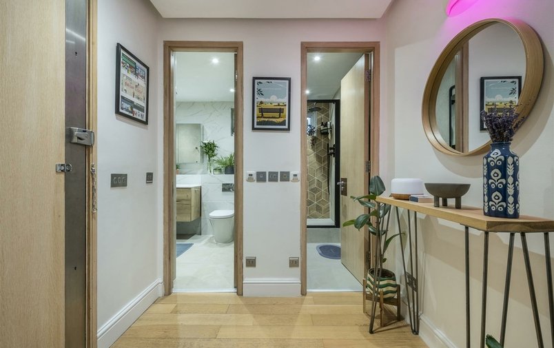 Flat for sale in Lyndhurst Gardens, Hampstead