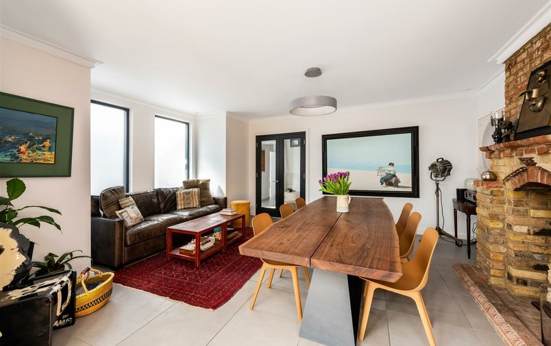 Flat for sale in Willoughby Road, Hampstead Village