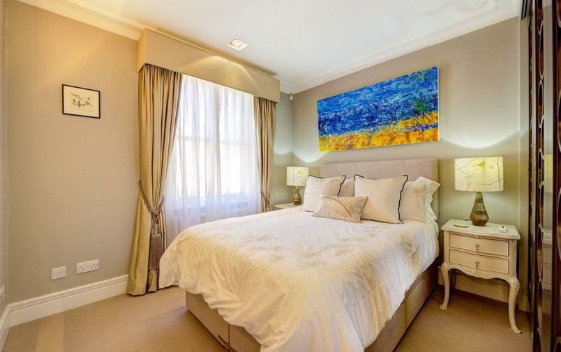 House for sale in Gardnor Road, Hampstead Village