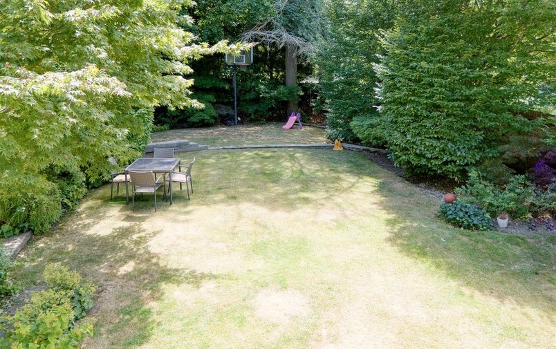 House for sale in Golders Park Close, Golders Hill Park