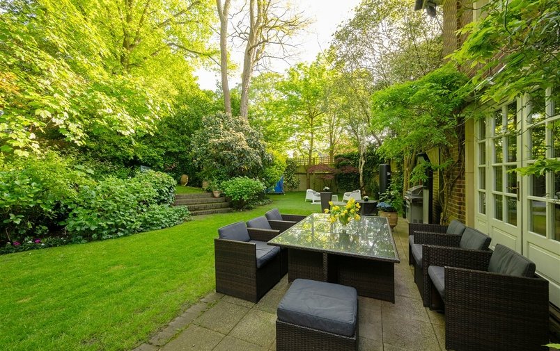 House for sale in Haversham Place, Highgate