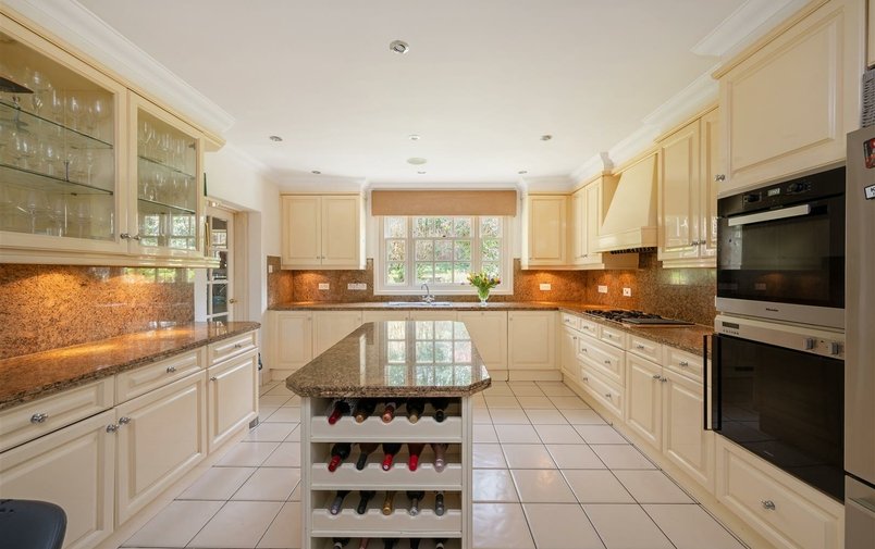 House for sale in Haversham Place, Highgate