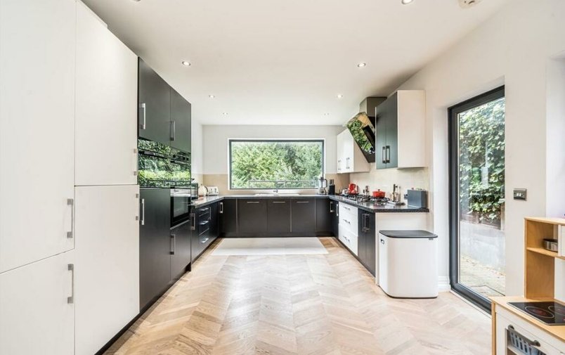 House for sale in Hermitage Lane, Hampstead