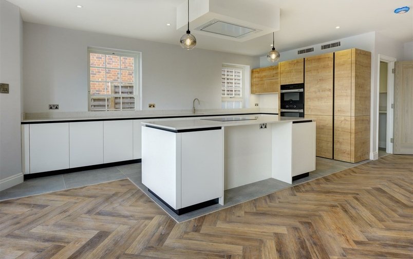 Flat for sale in West Heath Road, Hampstead