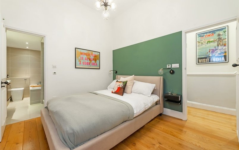 Flat for sale in Holford Road, Hampstead Village