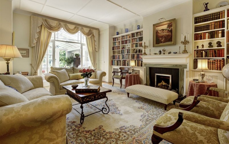 House for sale in Hollycroft Avenue, Hampstead