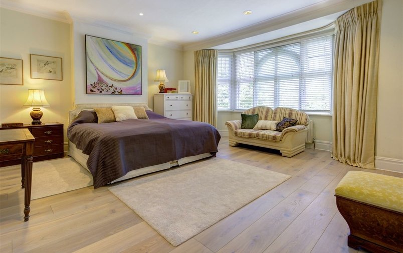 House for sale in Hollycroft Avenue, Hampstead