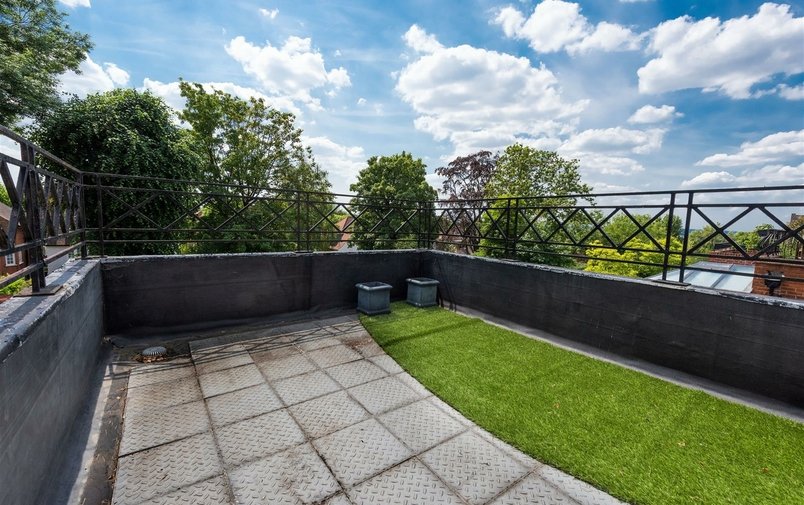 House for sale in Hollycroft Avenue, Hampstead