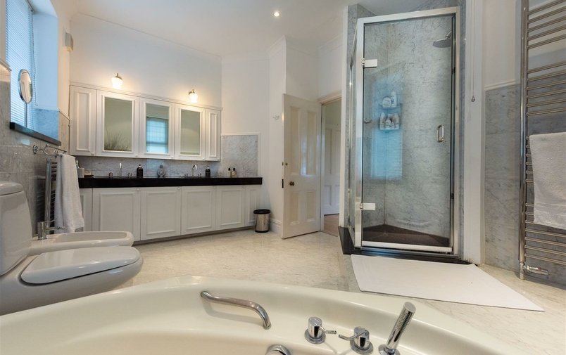 House for sale in Hollycroft Avenue, Hampstead