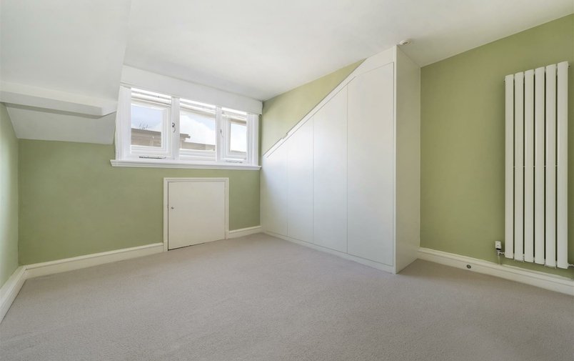 Flat for sale in Lancaster Grove, Belsize Park