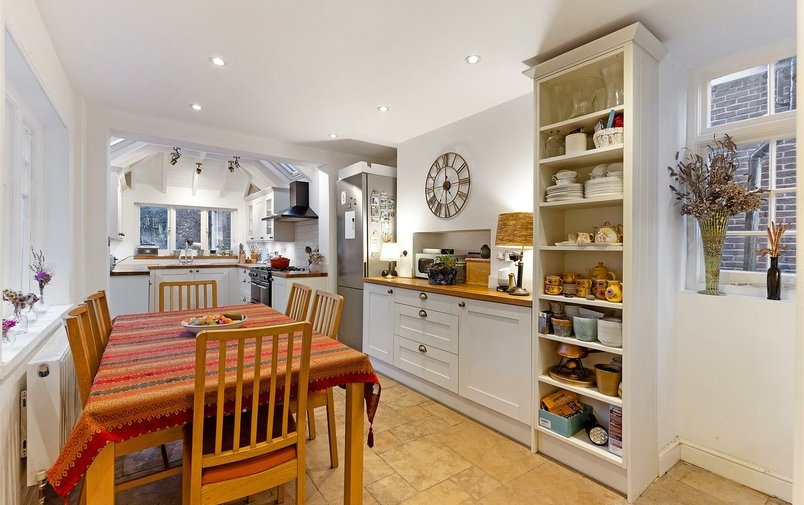 House for sale in Lyndale Avenue, Childs Hill