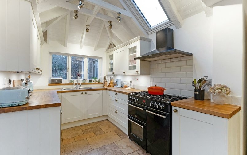House for sale in Lyndale Avenue, Childs Hill