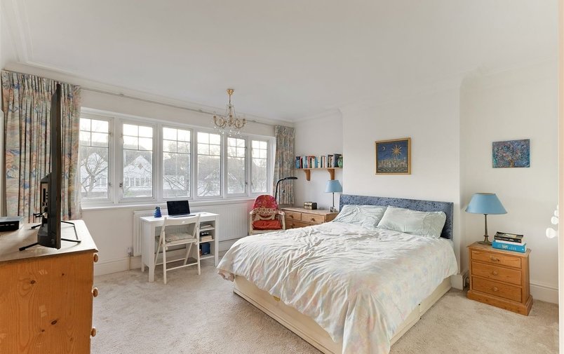 House for sale in Lyndale Avenue, Childs Hill