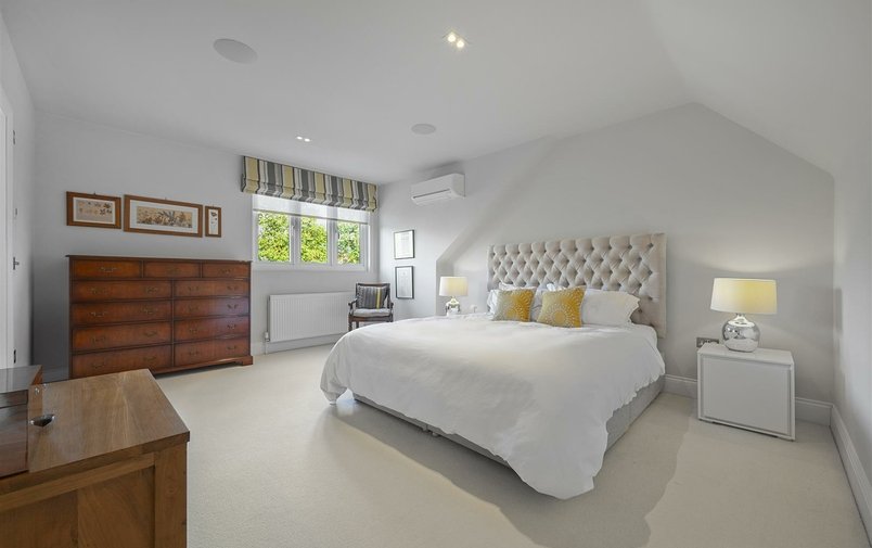 House for sale in Lyndale Avenue, Childs Hill
