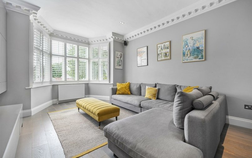 House for sale in Lyndale Avenue, Childs Hill