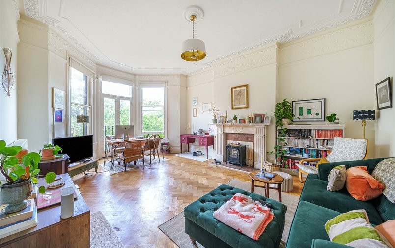 Flat for sale in Mowbray Road, Mapesbury