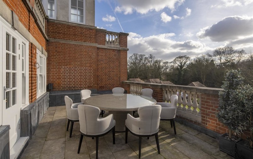 House for sale in North End Way, Hampstead