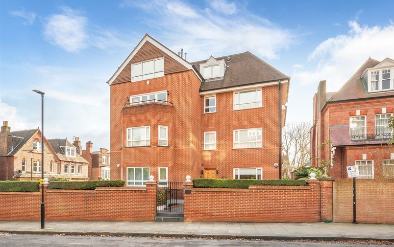 Flat for sale in Nutley Terrace, Hampstead