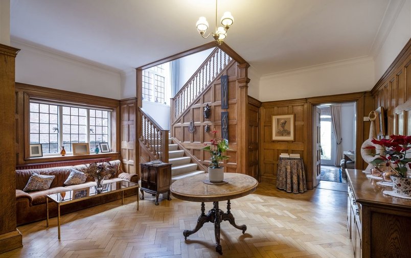House for sale in Oakhill Avenue, Hampstead