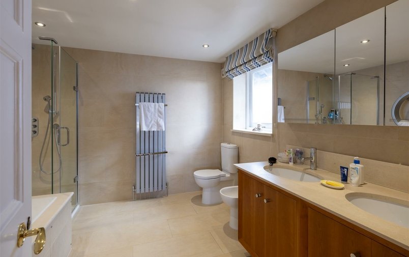 House for sale in Oakhill Avenue, Hampstead