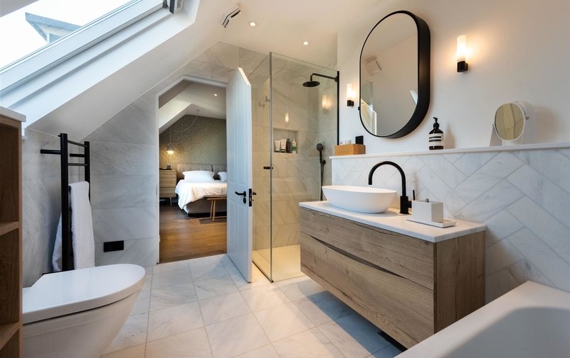 House for sale in Park Drive, Golders Hill Park