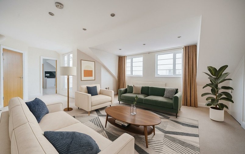 Flat for sale in Finchley Road, Hampstead