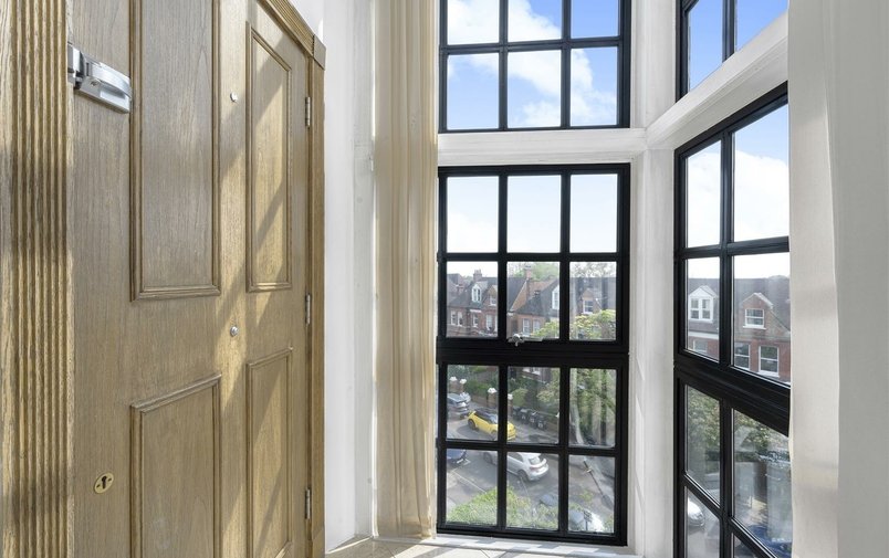 Flat for sale in Lindfield Gardens, Hampstead