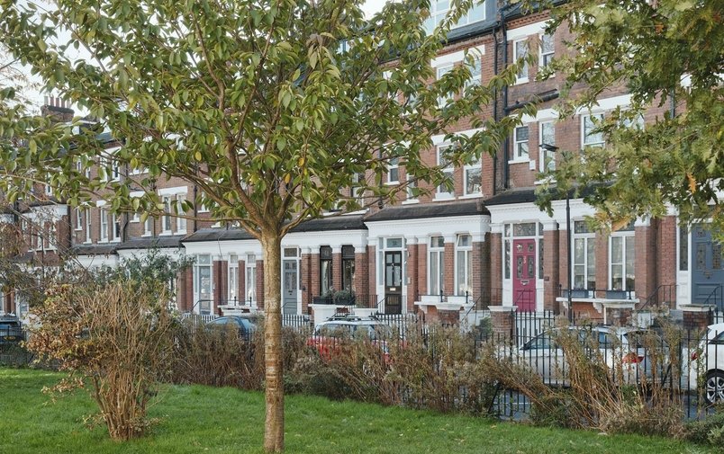 Flat for sale in Primrose Gardens, Belsize Park