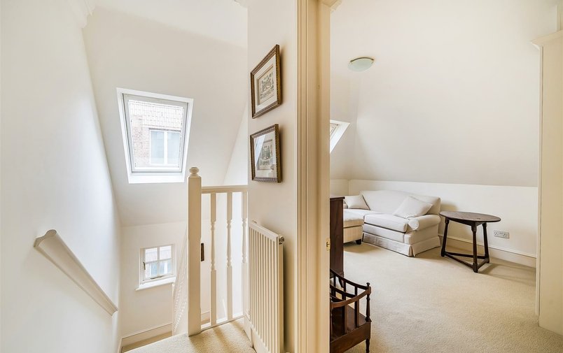 Flat for sale in Prince Arthur Road, Hampstead Village