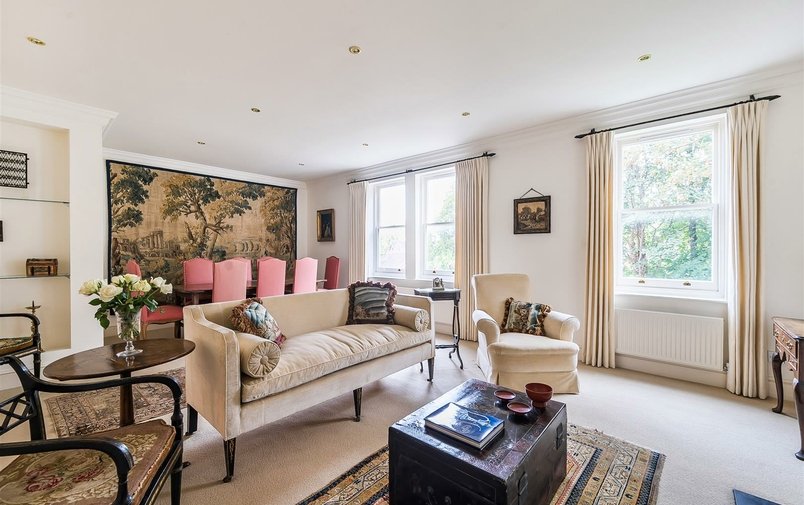 Flat for sale in Prince Arthur Road, Hampstead Village