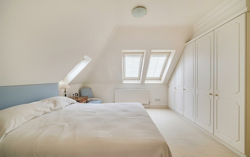 Flat for sale in Prince Arthur Road, Hampstead Village