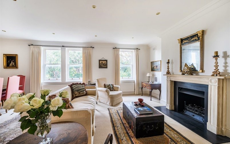 Flat for sale in Prince Arthur Road, Hampstead Village