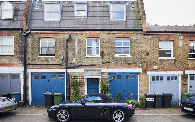 House for sale in Rosemont Road, Hampstead