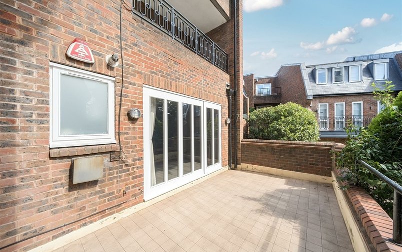Flat for sale in Spencer Walk, Hampstead Vilage