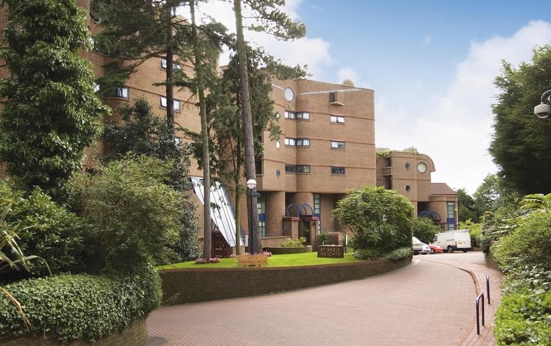 Flat for sale in Firecrest Drive, Hampstead
